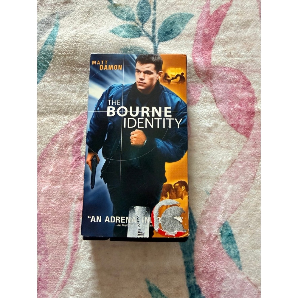 The Bourne‎ identify vhs